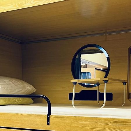 Cool Budget Hostel Хонконг Екстериор снимка