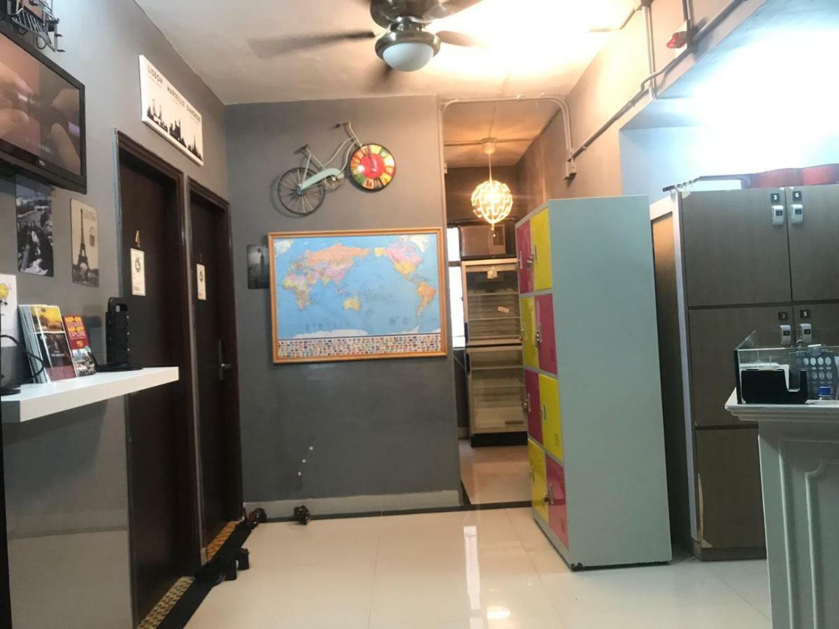 Cool Budget Hostel Хонконг Екстериор снимка
